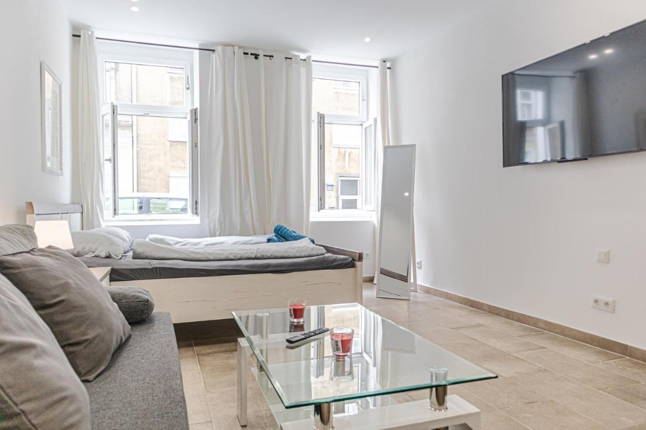 9 Min From City Center - Lovely Studio Near U1 Reumannplatz Viena Exterior foto